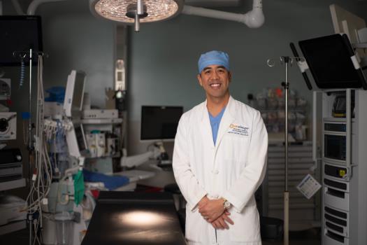 Dr. Mitch Dizon, Minimally Invasive Gynecologic Surgeon at Erlanger Women’s Health, performed the region’s first minimally invasive ablation surgery treatment for uterine fibroids